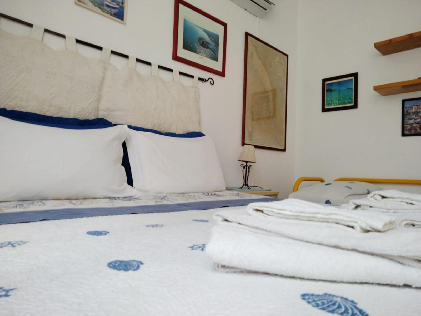 B&B Guest House Il Porto Vecchio Stintino Exterior foto