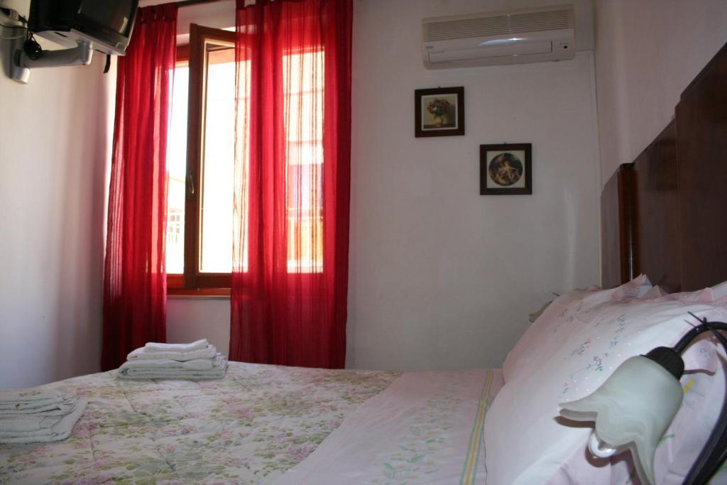 B&B Guest House Il Porto Vecchio Stintino Quarto foto